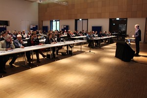 Rund 100 Interessierte nahmen an der Konferenz im Kurhaus Bad Bevensen teil